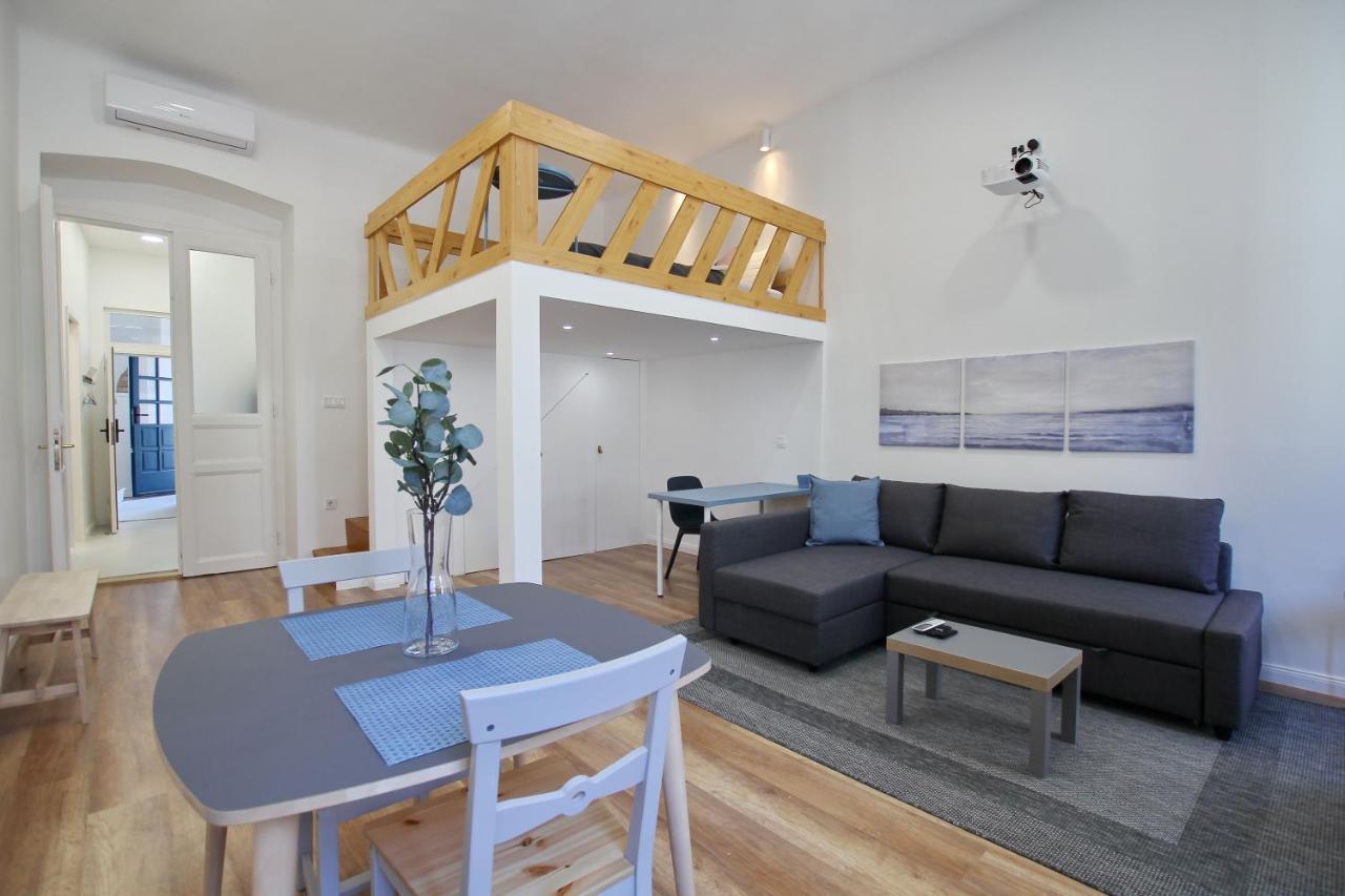 Pau Stylish Studios In The Heart Of Budapest Exteriör bild