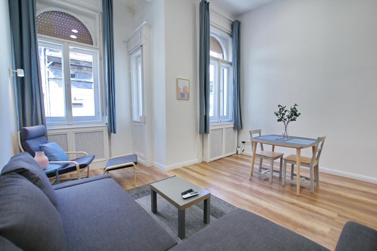 Pau Stylish Studios In The Heart Of Budapest Exteriör bild