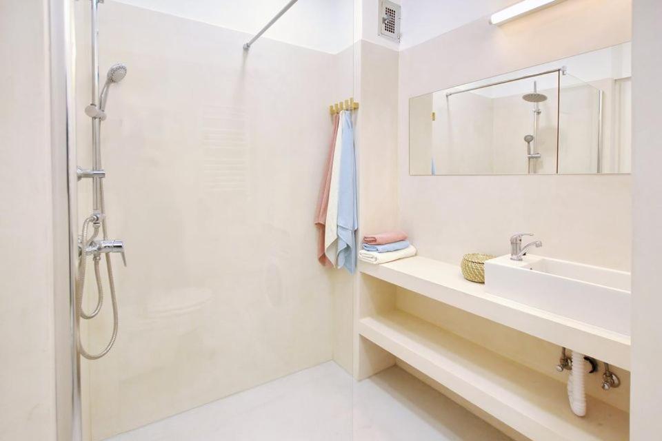 Pau Stylish Studios In The Heart Of Budapest Exteriör bild